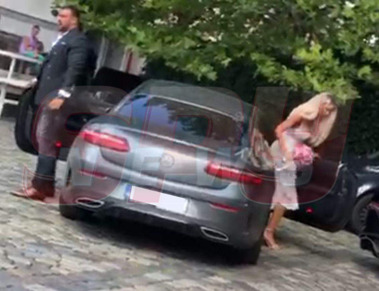 Bianca Drăguşanu şi Alex Bodi s-au căsătorit! Detalii exclusive