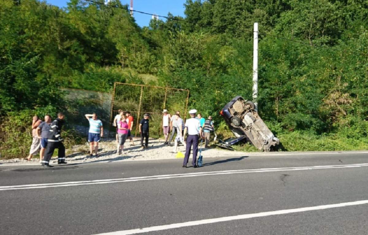 Accident foarte grav sâmbătă după amiază, pe un drum din Hunedoara! Doi oameni au murit