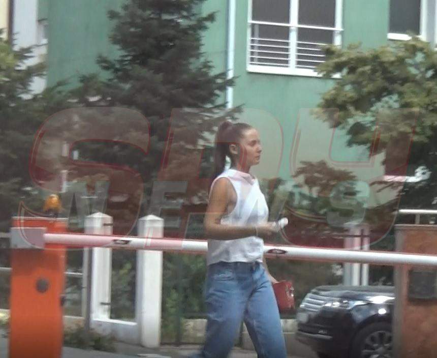 VIDEO PAPARAZZI / Imagini rare cu fiica lui Liviu Dragnea şi cu iubitul ei! Cum au fost surprinşi cei doi îndrăgostiţi în Bucureşti