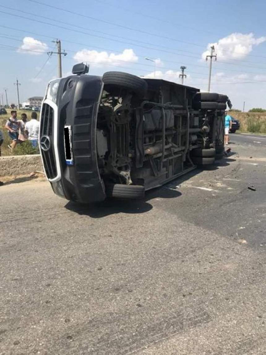 Accident cumplit în Giurgiu! O femeie şi-a pierdut viaţa şi alte cinci persoane au fost rănite. FOTO