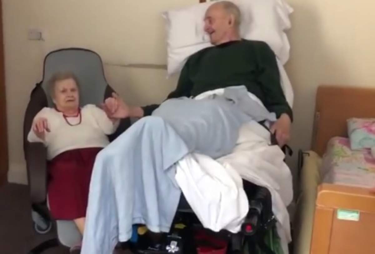 Povestea emoționantă a unui bătrân, bolnav de cancer. Ce i-a cerut soției, pe patul de spital