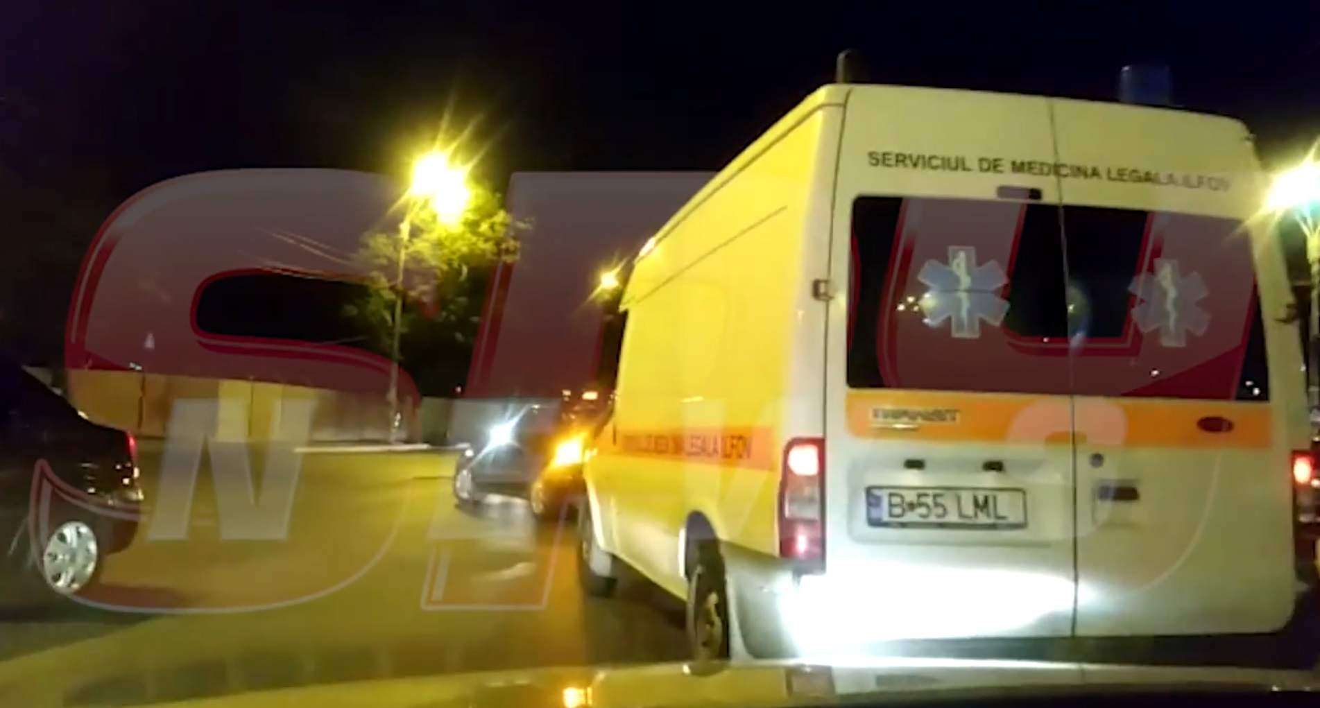 Mașina care transporta trupul neînsuflețit al lui Marcel Toader s-a defectat pe drum spre INML. VIDEO