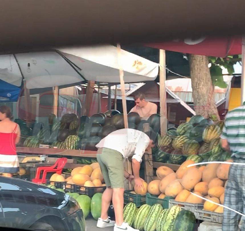 VIDEO PAPARAZZI / Asta e cheia unei siluete de invidiat! Ce mânâncă Andi Moisescu ca să se menţină în formă