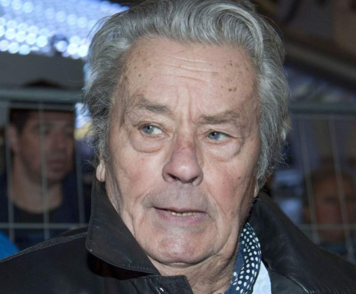 Alain Delon, de urgență pe mâinile medicilor! Celebrul actor a suferit un accident cardio-vascular cerebral