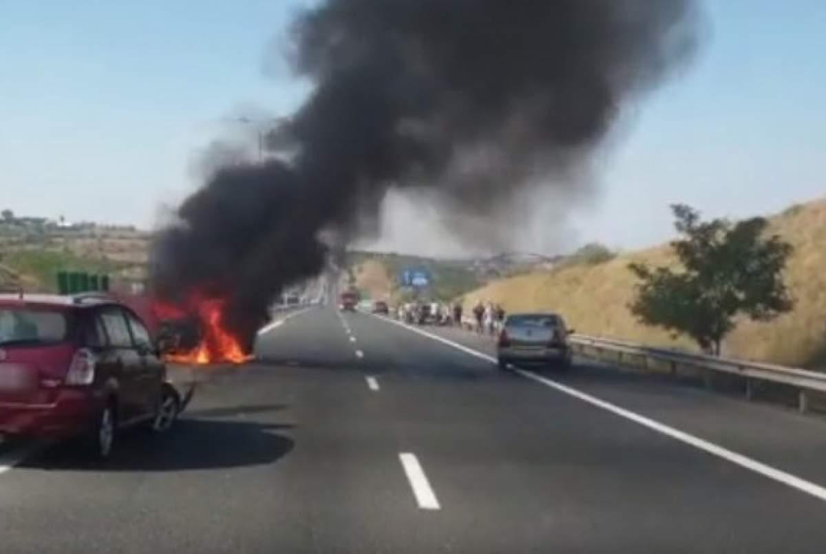 Trafic blocat pe Autostrada Soarelui, după ce s-a produs un accident rutier urmat de incendiu. VIDEO