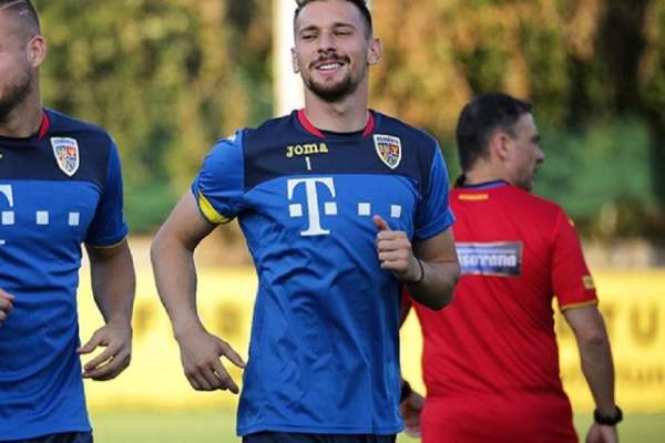 Dragoste pluteşte în aer! Cu cine se iubeşte fotbalistul Andrei Radu. VIDEO