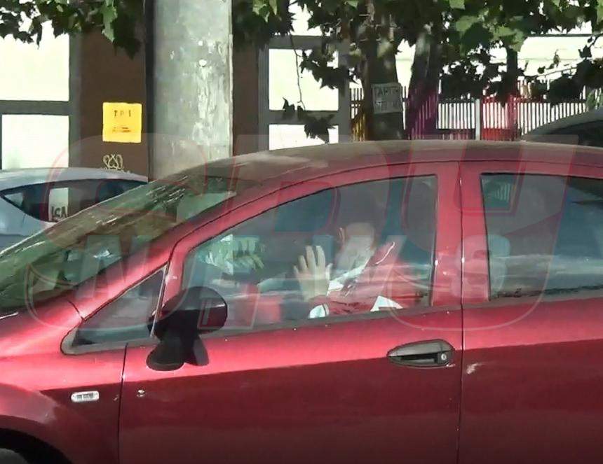 „Regele Şoselelor”, vrei să ajungi din nou în maşina poliţiei? Daniel Iordăchioaie, prins în timp ce fentează legea. VIDEO PAPARAZZI 