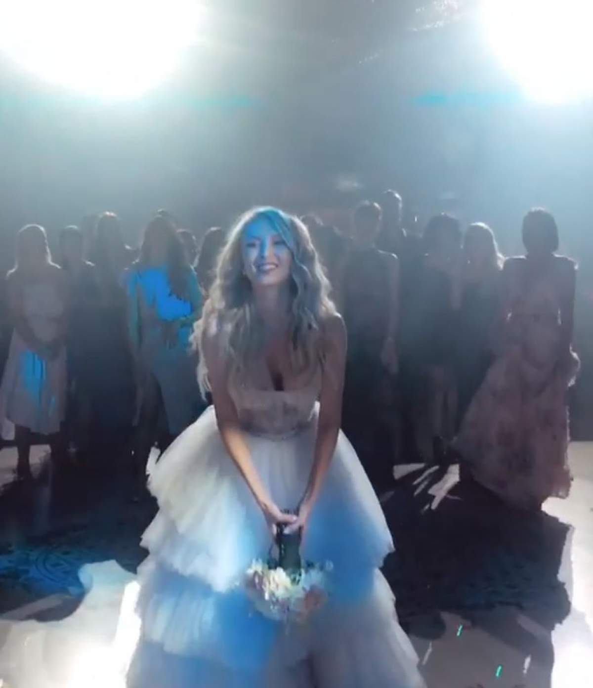 Bat clopote de nuntă, din nou, în showbiz? Cine a prins buchetul de mireasă la nunta Andreei Bălan