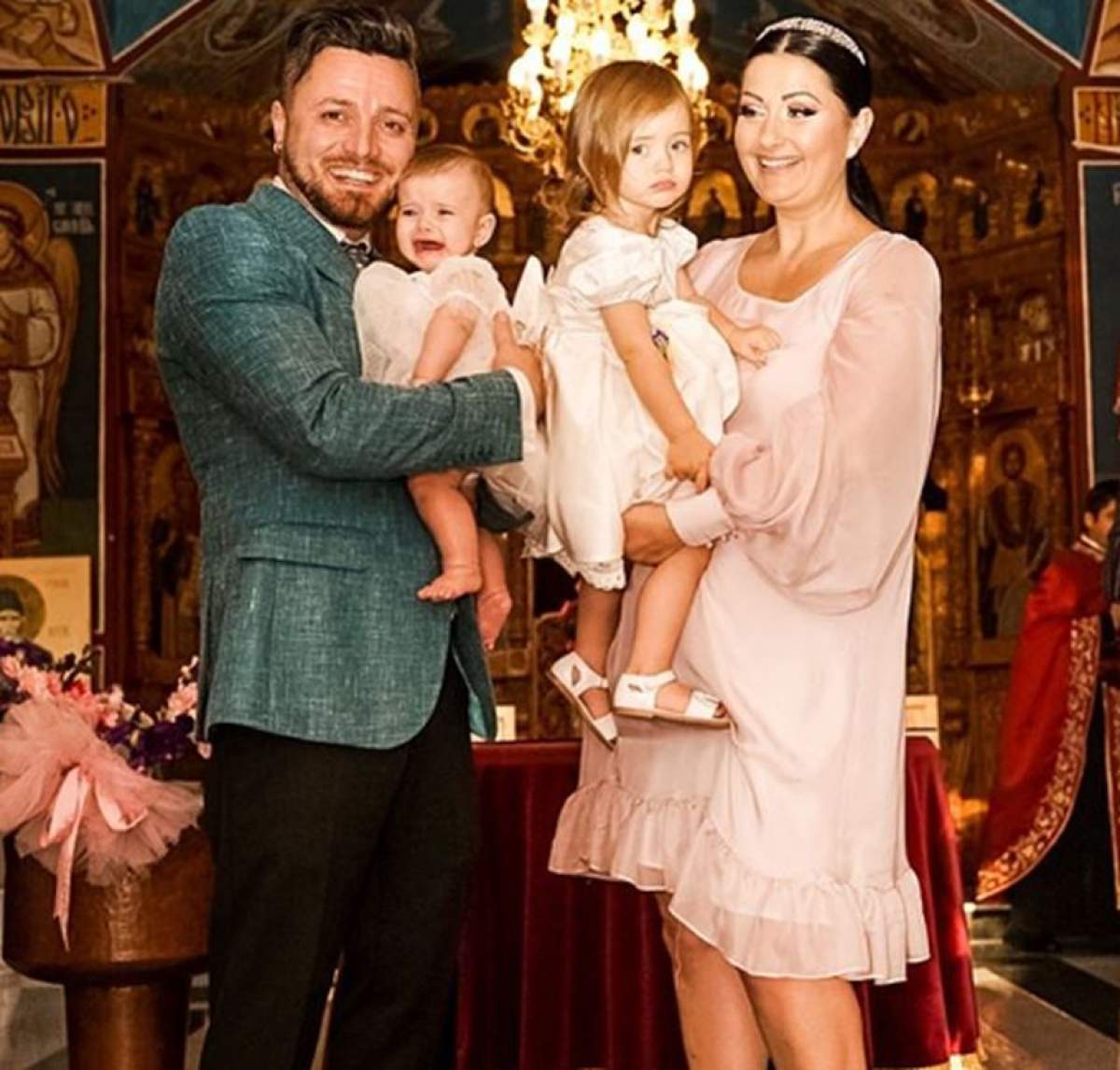 Tavi Clonda şi Gabriela Cristea au fost naşi de cununie. Oau! Cum a putut să se îmbrace frumoasa vedetă