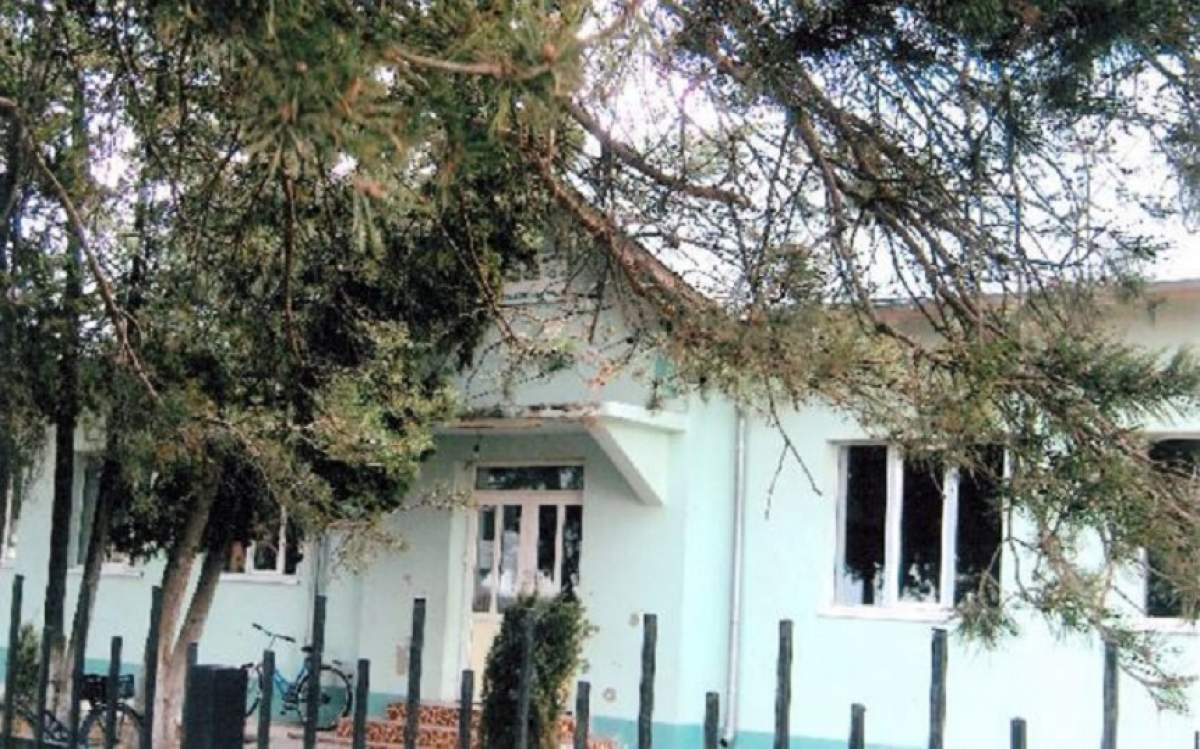 Directorul unei şcoli din Dâmboviţa, bătut de tatăl unui elev, după ce i-a făcut o observaţie
