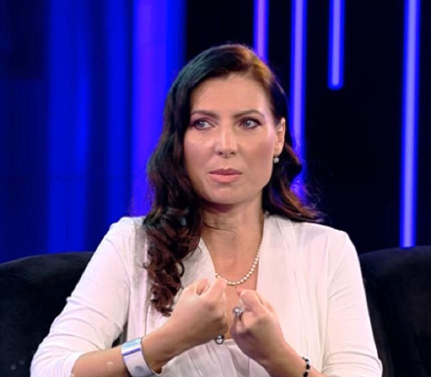Angelica Cadar nu vrea să renunţe la copilul pe care îl are cu Călin Geambaşu: "Am ajuns la capătul puterilor". VIDEO