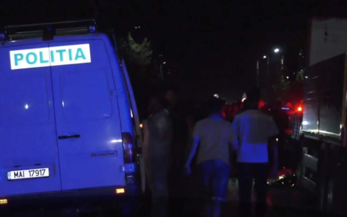 Scene de groază pe un drum din Mehedinţi! Un om de afaceri a fost omorât de 4 tineri care făceau întrecere cu căruţele