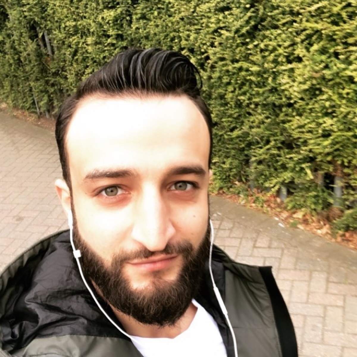 Hamude de la „Insula iubirii”, în compania unei ispite focoase! Cine i-a captat atenția fostului concurent