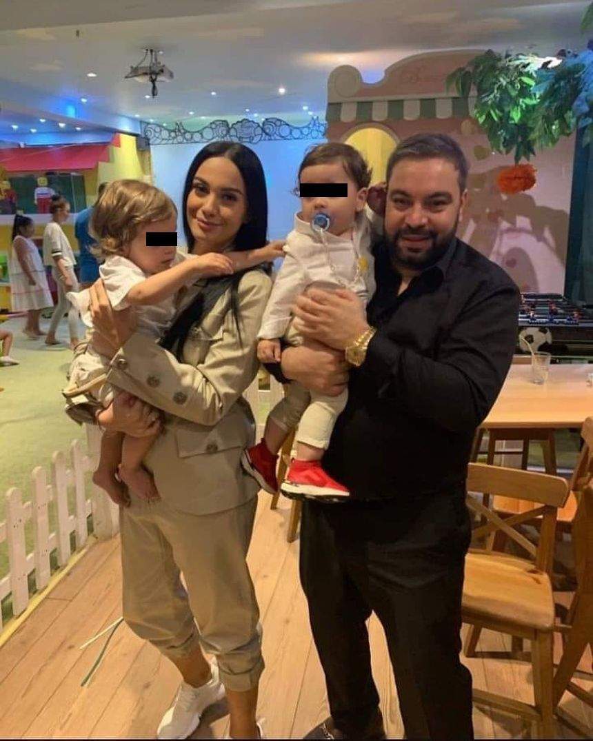 Fotografie emoţionantă cu nepotul şi copiii lui Florin Salam. Cum se bucură artistul de familie după retragerea din muzică