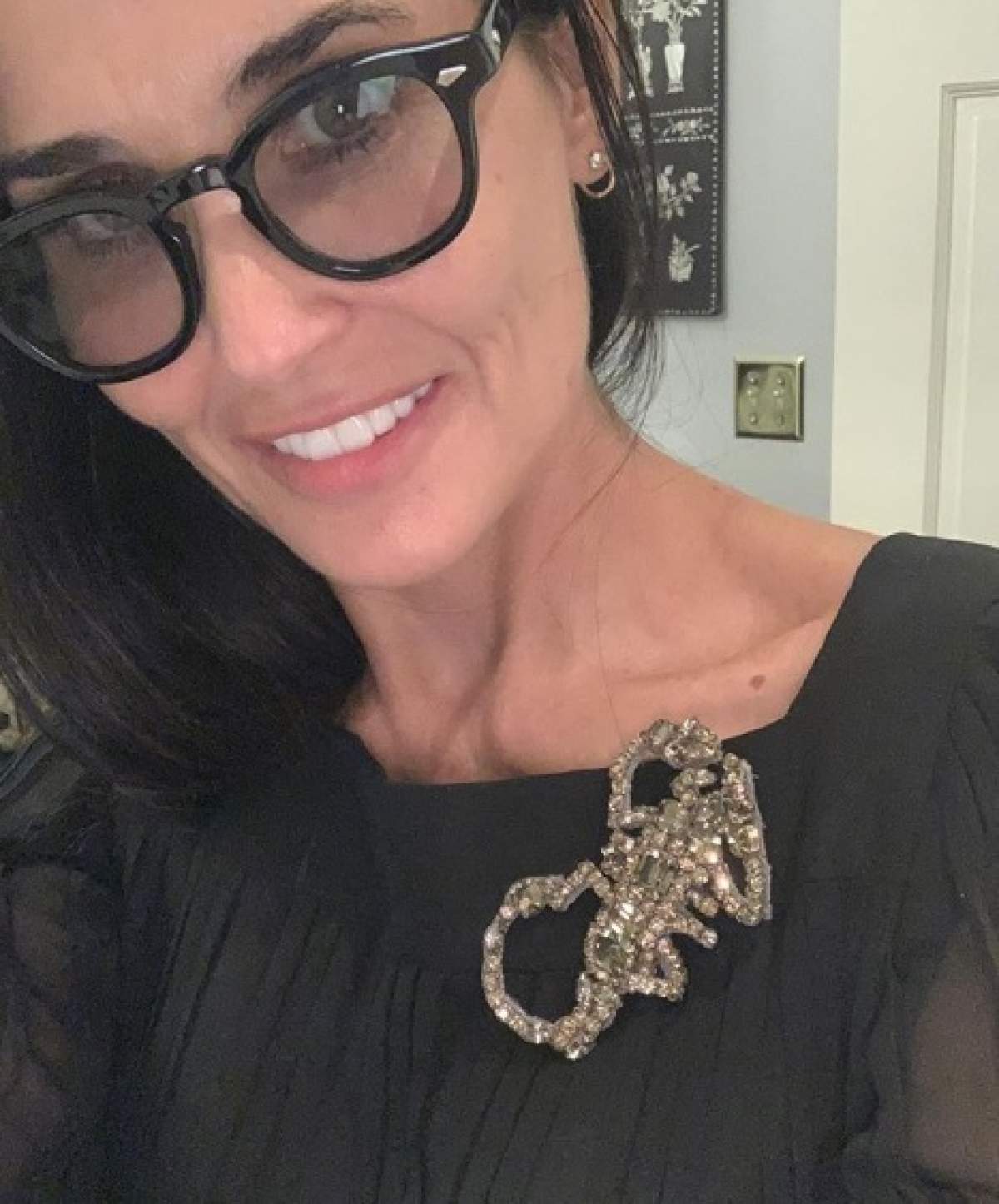 Demi Moore, dezvăluiri despre copilăria de coșmar! Actrița a fost vândută de propria mamă, pe vremea când avea doar 15 ani