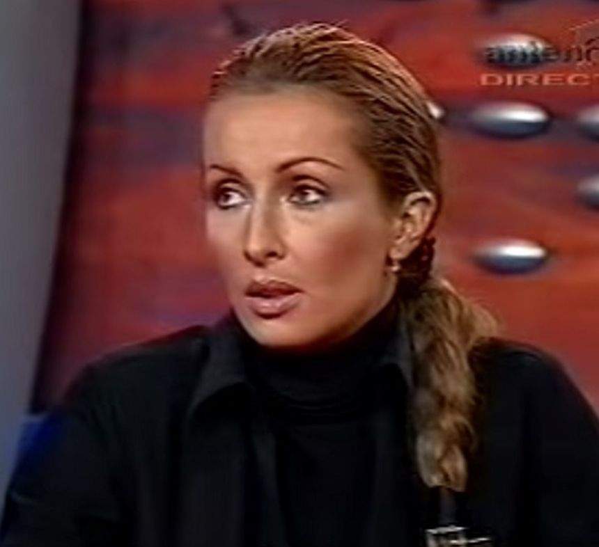Mai ţii minte cum arăta Mihaela Rădulescu pe vremea când nu avea operaţii estetice? Imagini de colecţie cu vedeta / GALERIE FOTO