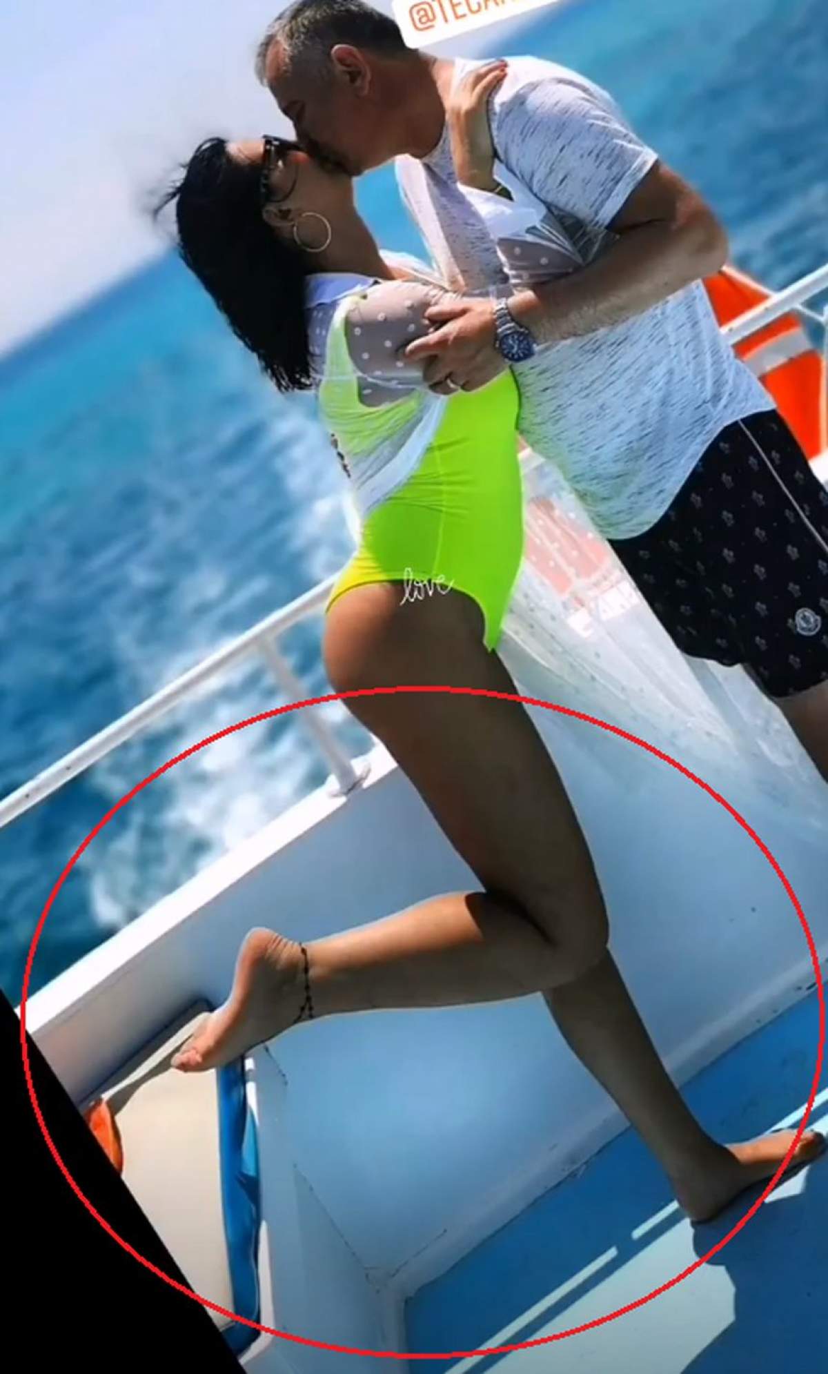 Mirela Banias, o nouă gafă pe internet. S-a făcut de râs, după ce şi-a photoshopat greşit o poză din vacanţă