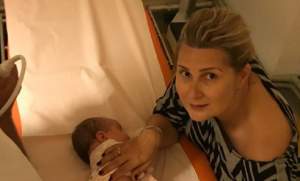 Alessandra Stoicescu, cu fetiţa la spital, la o lună după ce a născut! "Am făcut ecografiile"