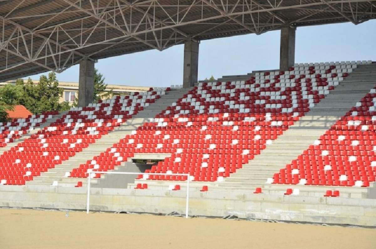 FOTO / Imagini spectaculoase cu noul stadion-bijuterie din România! Iată cum arată arena din Arad