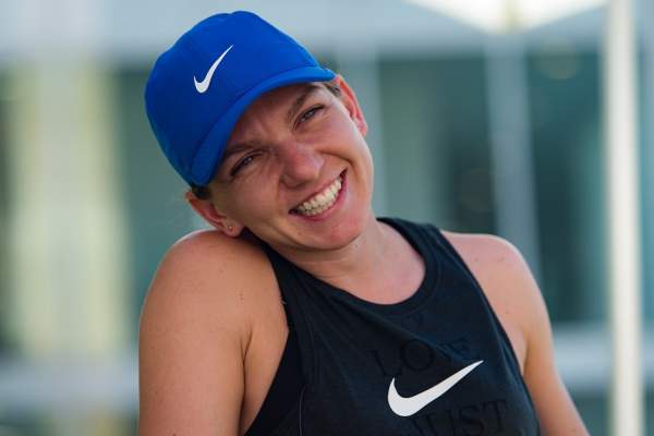 VIDEO / Imagini de senzaţie cu nepoata Simonei Halep! Iată cum o imită micuţa Tania pe campioana noastră