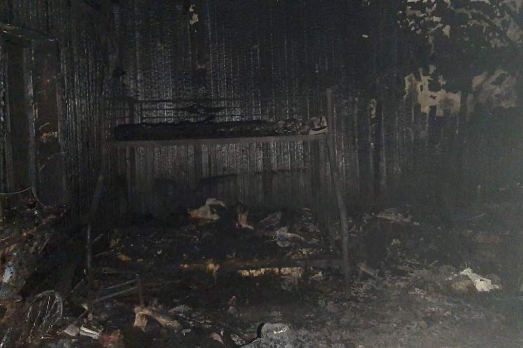 Imaginile durerii! Așa arată casa în care au ars cei patru frați, la Timișoara