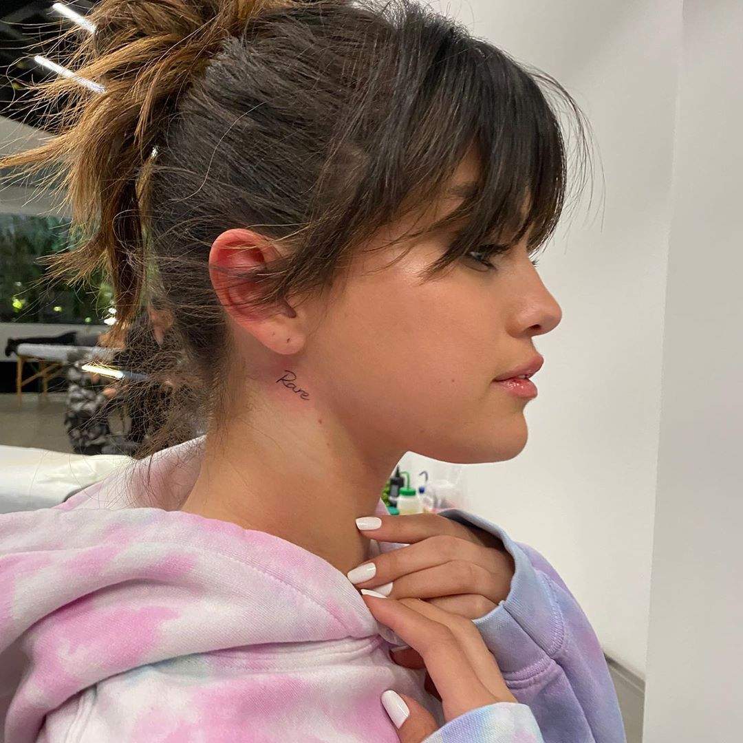 FOTO / Selena Gomez şochează din nou! În ce zonă s-a tatuat iar