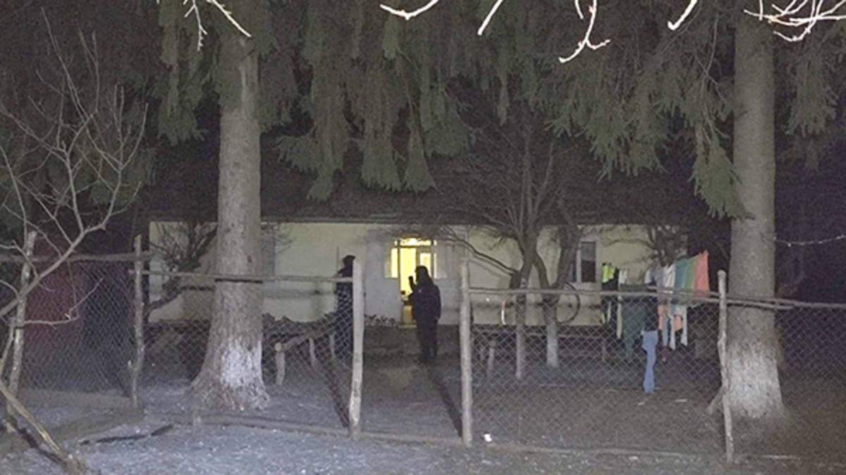 Bărbat din Vaslui, mort de beat, își ucide concubina, apoi face infarct