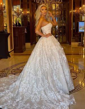 Bianca Drăgușanu se pregătește pentru pasul cel mare. Deja şi-a ales rochia de mireasă: ”Eu mă mărit”