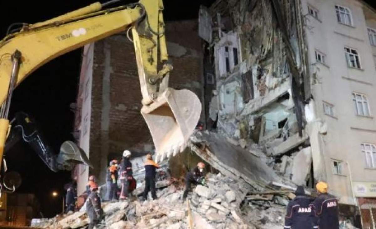 Imagini dezolante în Turcia. Peste 30 de persoane, date dispărute sub dărâmături, după cutremurul de 6,8 pe scara Richter