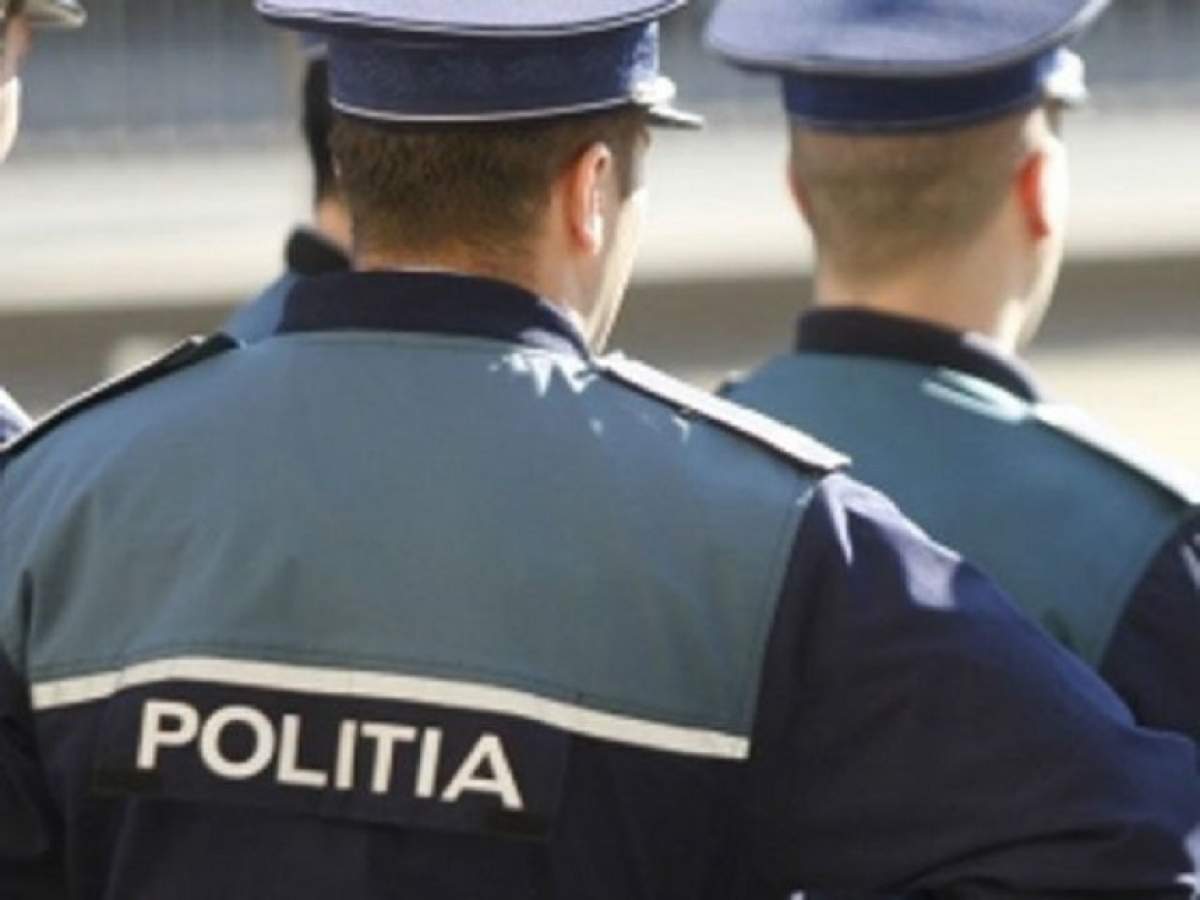 Un poliţist din Maramureş a lovit cinci elevi în cancelaria şcolii. Directoarea unităţii de învăţământ era şi ea prezentă
