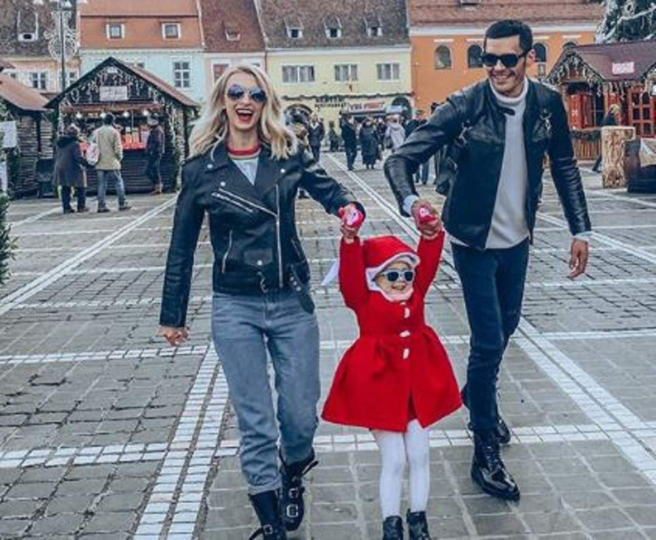 Andreea Bălan pleacă cu toată familia în vacanţă! Cântăreaţa va avea parte de un ajutor special pentru fetiţele sale