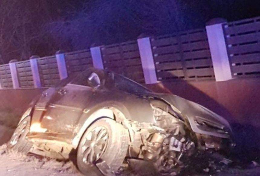 Accident terifiant în Iaşi. A murit după ce a depăşit cu 210 km/h maşina în care erau prietenii lui. Alexandru avea doar 29 de ani