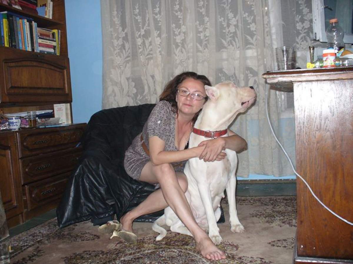 Ramona Feraru și câinele ei.