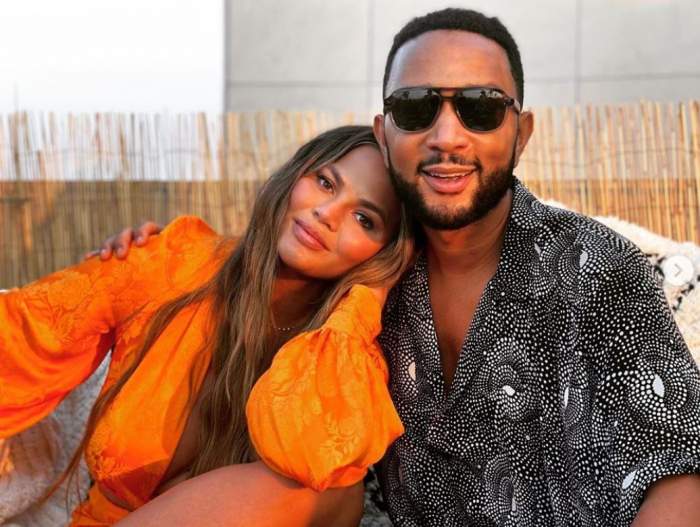 John Legend și Chrissy Teigen și-au pierdut cel de-al treilea copil în urma unor complicații apărute în timpul sarcinii