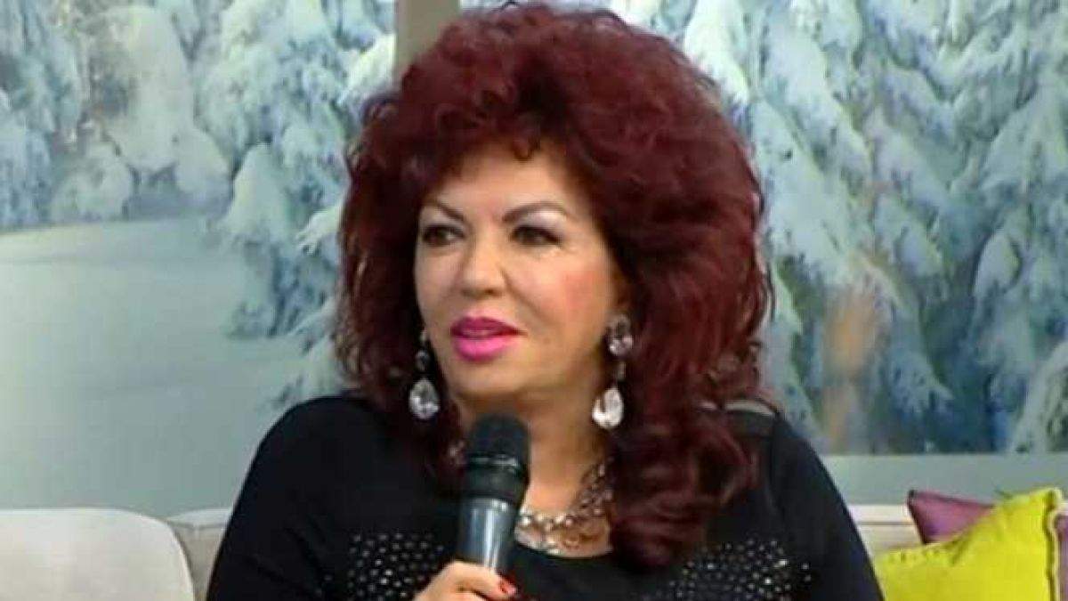 Carmen Harra la o emisiune TV în rochie neagră