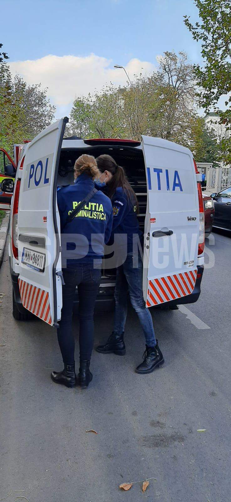 Echipaje de poliție și ambulanță acasă la Dan Nicorescu. Milionarul ar fi fost prădat de hoți! Imagini exclusive în timp real! / VIDEO