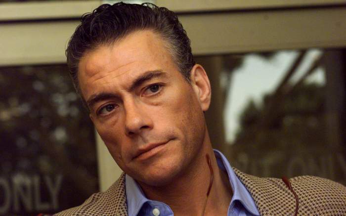 Jean-Claude Van Damme a salvat o cățelușă de la eutanasiere. Patrupedul urma să-și piardă viața dintr-un motiv absurd/ FOTO