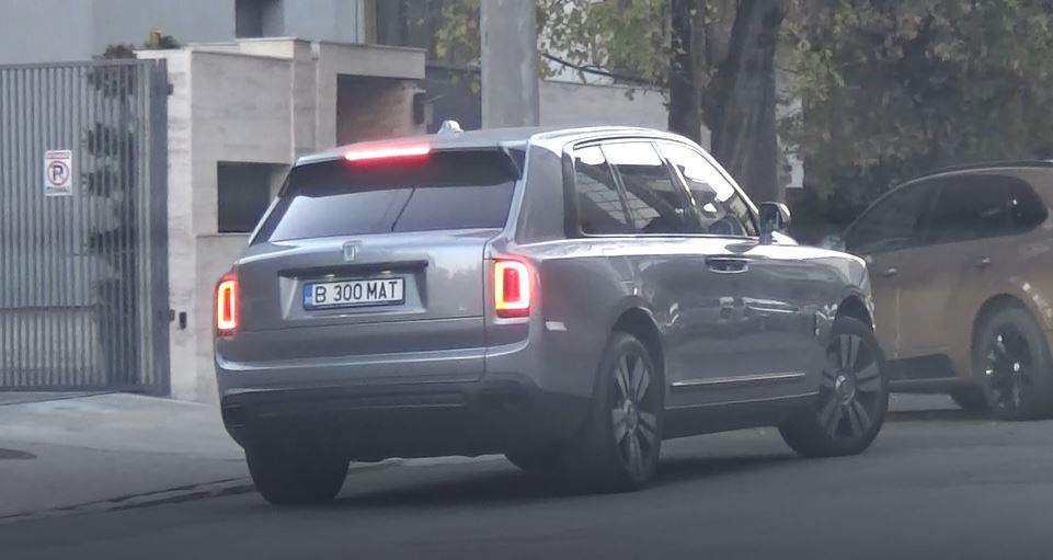 Mirel Rădoi se întrece cu nașul Becali. A aruncat sute de mii de euro pe o mașină de lux. Primele imagini / PAPARAZZI