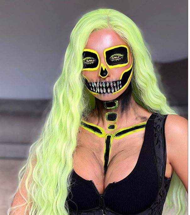 Imagini înfricoșătoare, dar sexy cu Antonia! Artista e de nerecunoscut în costumația de Halloween / FOTO