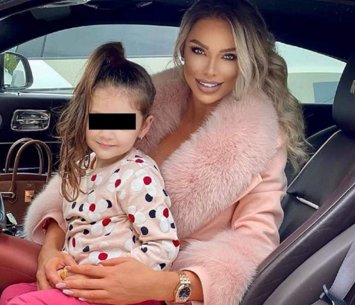 Bianca Drăgușanu s-a fotografiat în mașină cu fiica sa