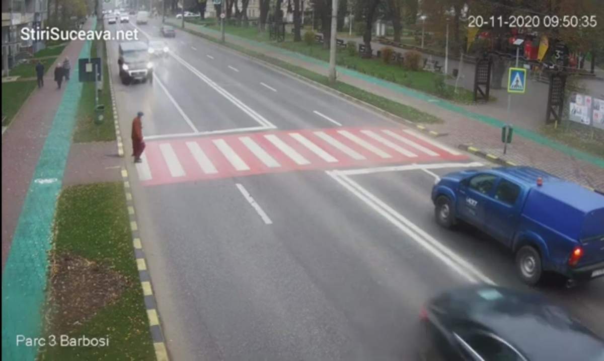 Accident grav la Suceava! O femeie a fost izbită din plin, pe trecerea de pietoni / VIDEO