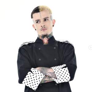 Zanni, concurentul de la “Chefi la cuțite”, într-o imagine de nerecunoscut! Cum arăta artistul fără tatuaje și păr blond / FOTO
