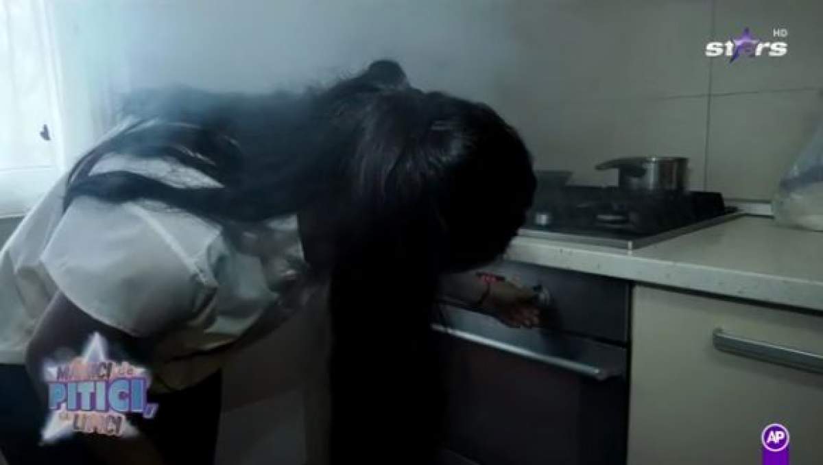 Elena Ionescu, surprinsă în bucătăria plină cu fum
