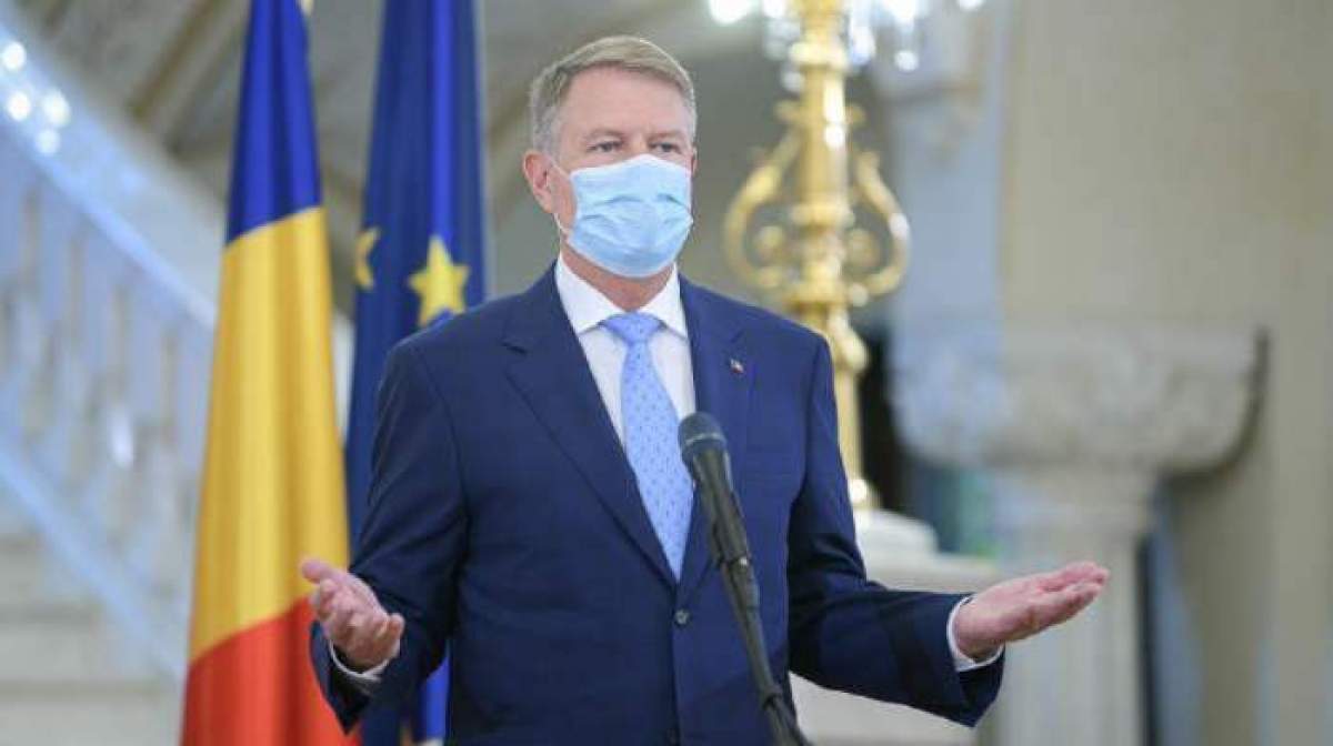Klaus Iohannis cu masca de protecție la gură!