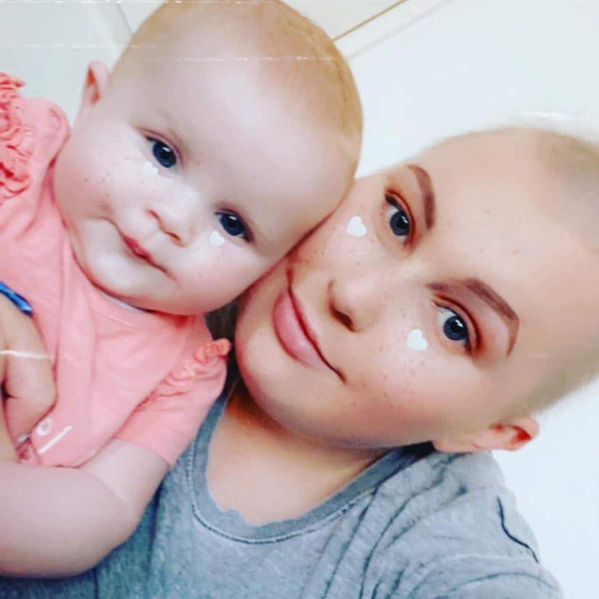 O femeie diagnosticată cu cancer a refuzat chimioterapia pentru a-și putea aduce copilul pe lume! Ce s-a întâmplat cu tânăra mamă imediat ce a născut