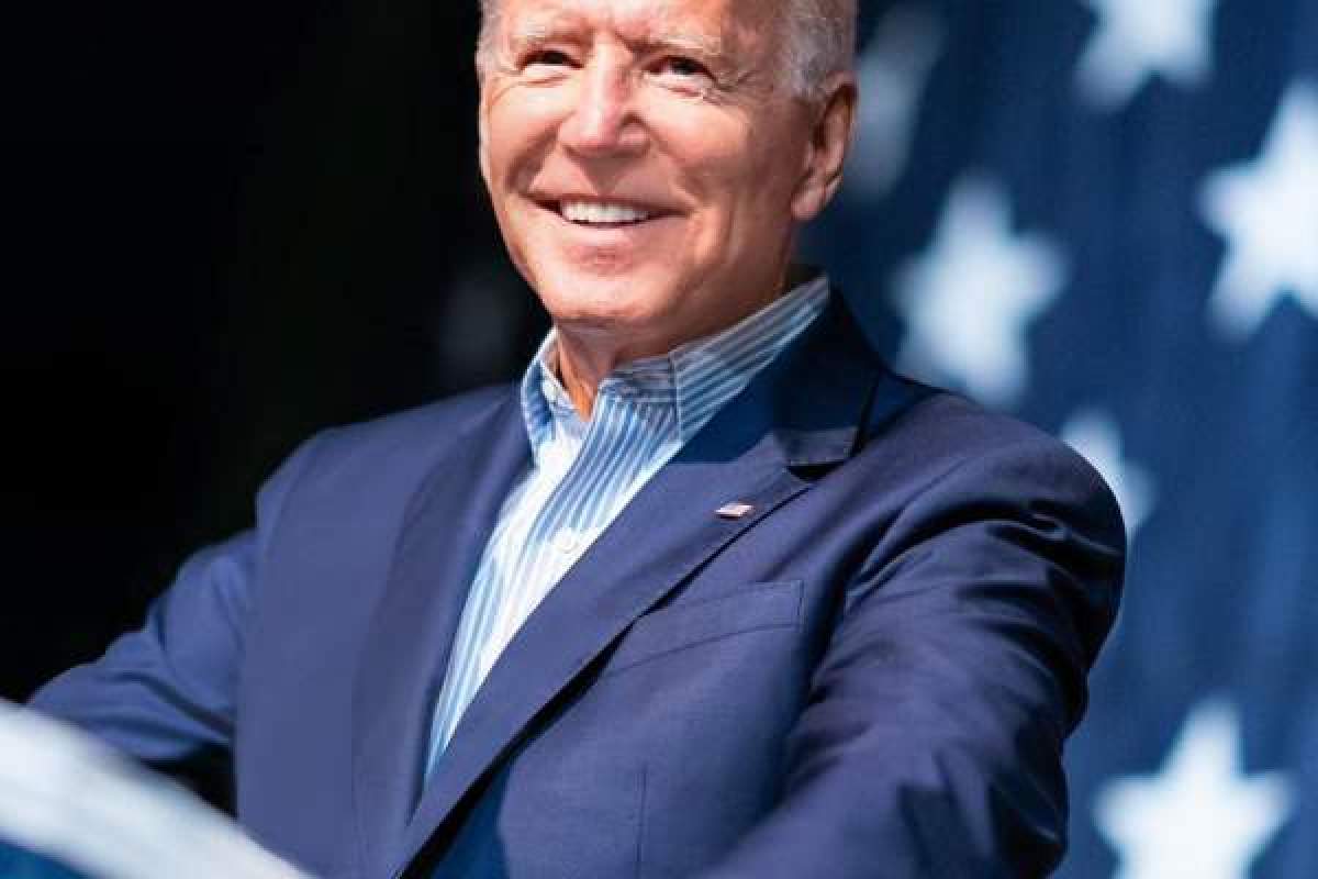 Joe Biden, un făt-frumos în tinerețe. Cum arăta noul președinte al Statelor Unite / FOTO