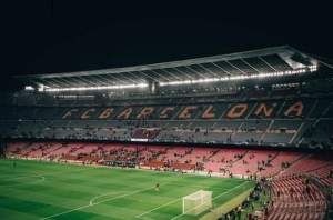 Postarea virală a FC Barcelona care a stârnit hohote de râs: “Pleacă la București”