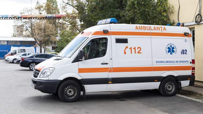 Mașină ambulanță 112.