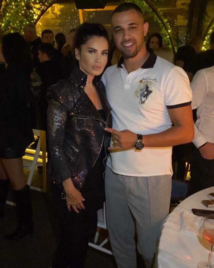 Oana Zăvoranu și Alex Ashraf la restaurant.