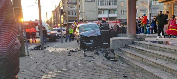 Mașină zdrobită, după un alt accident din Baia Mare
